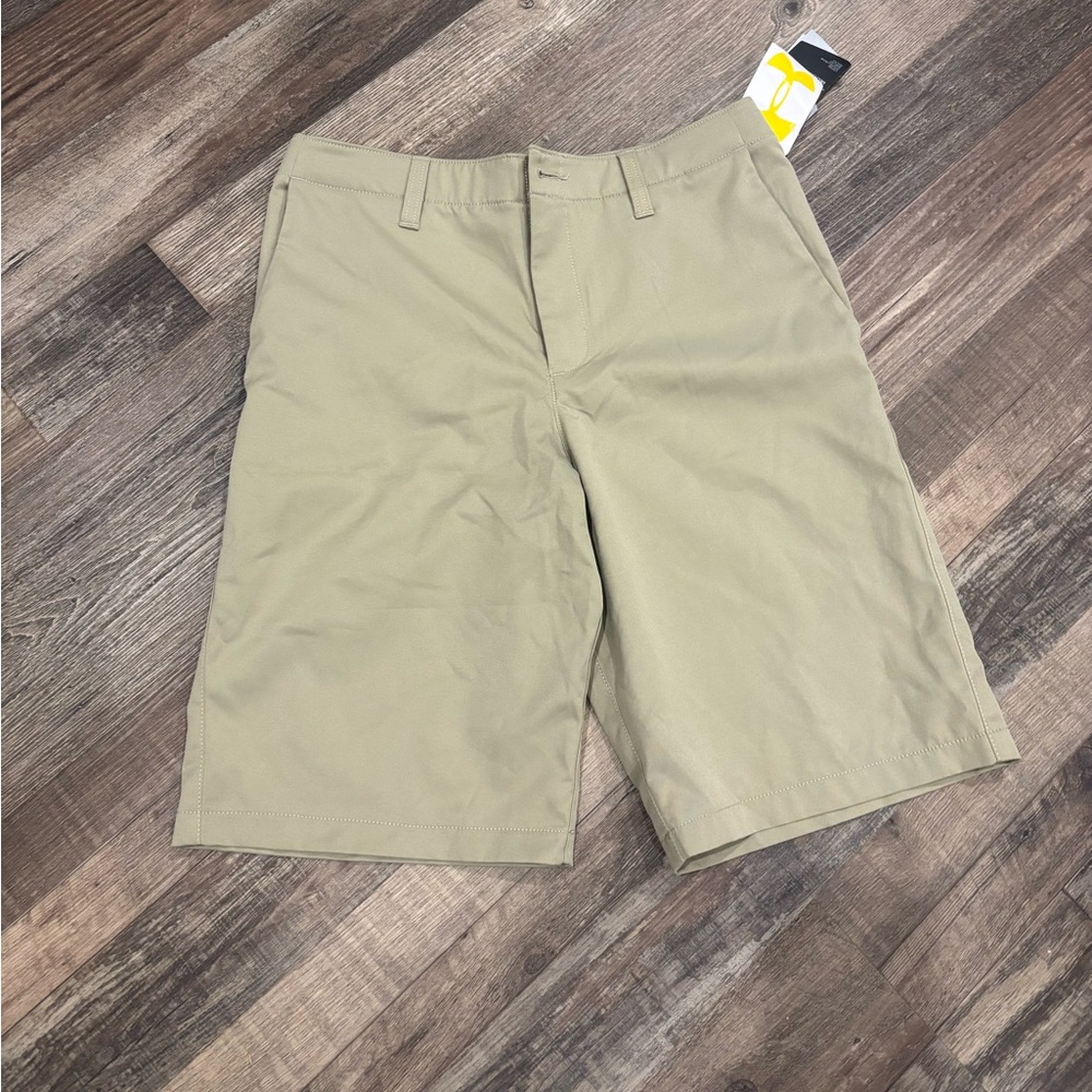 Under Armour Boys Khaki Chino Shorts – Size 16 | New With Tags